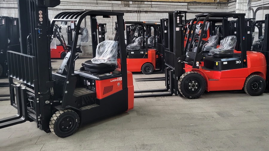 Тест-драйв складской техники на нашем складе в Рубцовске